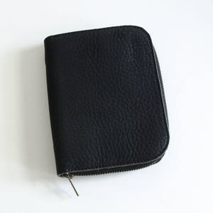 POUCH MATA fait à la main de cuir texturé noir, idéal pour stocker de petits articles comme le maquillage image 1