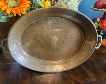 vintage oval copper tray with double brass handles. primitive, Cottagecore