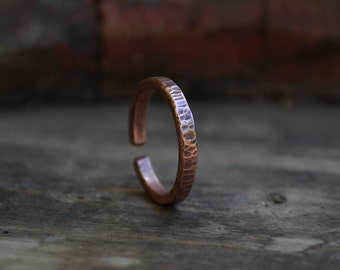 Simple adjustable copper ring band, rustic copper ring band, textured copper ring band, thin copper ring band, women simple copper ring