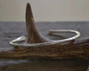 Simple sterling silver bracelet, textured sterling bangle, women sterling basic bangle, 925 bangle, 10 gauge sterling silver bracelet