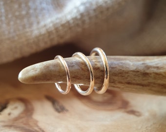 14k round simple nose hoop, 14k gold nose hoop, 14 k solid pure gold nose ring, 14k rose gold nose ring, 16 18 20 gauge solid gold nose ring