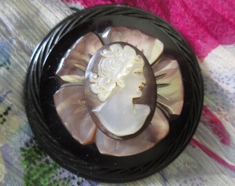 Vintage Glass Lady Cameo One-of-a-kind Brooch