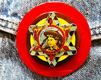 Vintage Annie Oakley Tin Badge on Plastic Buttons Brooch