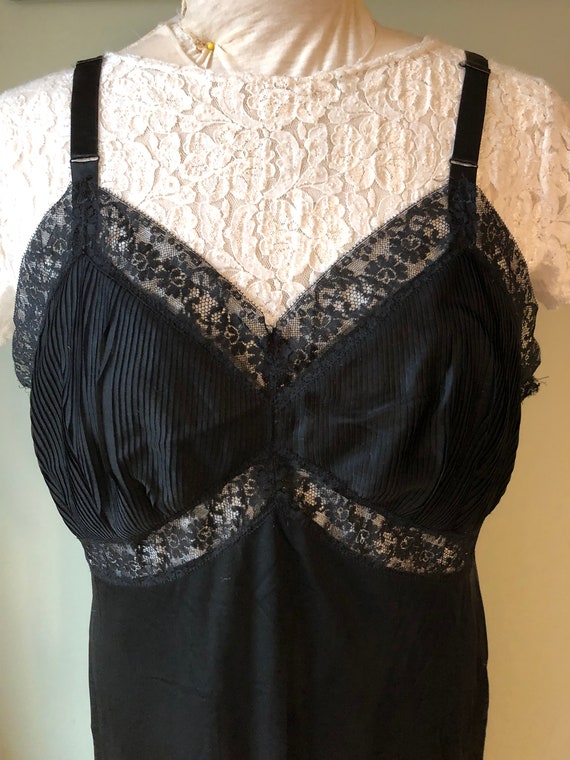 1940s 1950s Vintage Black Lacey Nylon Sexy Full L… - image 2