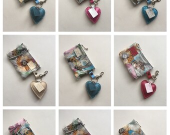 Leren sleutelhanger etuitje met Pop Art Acid Wash vacht