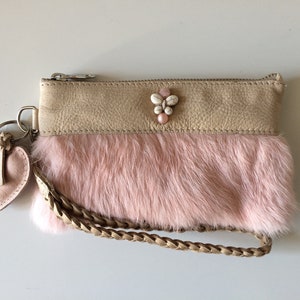 Leren clutch / portemonnee / tasje met vacht voor mobiel, pasjes, geld furry pink butterfly