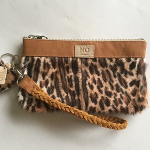 Leren clutch / portemonnee / tasje met vacht voor mobiel, pasjes, geld cognac furry print