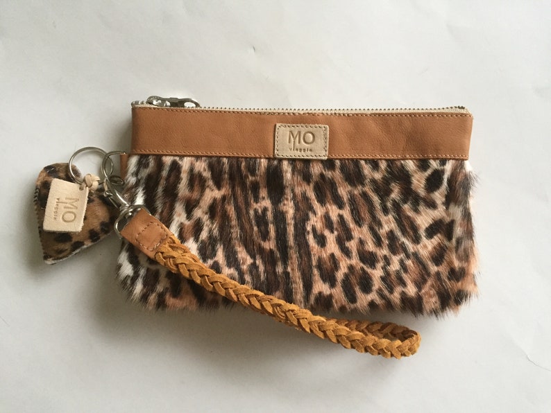 Leren clutch / portemonnee / tasje met vacht voor mobiel, pasjes, geld cognac furry print