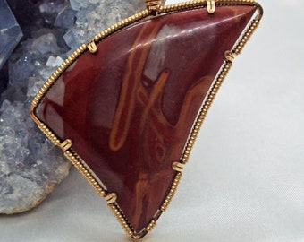 Noreena jasper pendant in Gold -- FlamingHorse