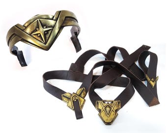 Tiara y Bauldric de Coldcast de la WW