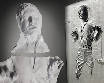COMPRADORES NO ESTADOUNIDENSES: Kit de fundición de Han Solo Frozen in Carbonite Life de Harrison Ford