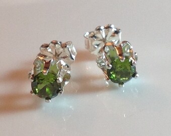 Green Peridot Stud Earrings August Birthstone Sterling Silver Post Earrings Bridal Jewelry Gift for Her