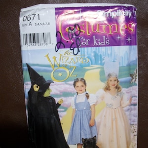 Simplicity 0671 Childs costumes Size A 3,4,5,6,7,8.  the Wizard of Oz.  Good and Bad Witch, Dorothy. FF, uncut.