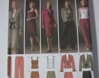 Simplicity 4885 Misses/Miss Petite (Size HH 6-8-10-12) & (Size R5 14-16-18-20-22) top, pants, skirt, jacket and scarf. Easy Chic!