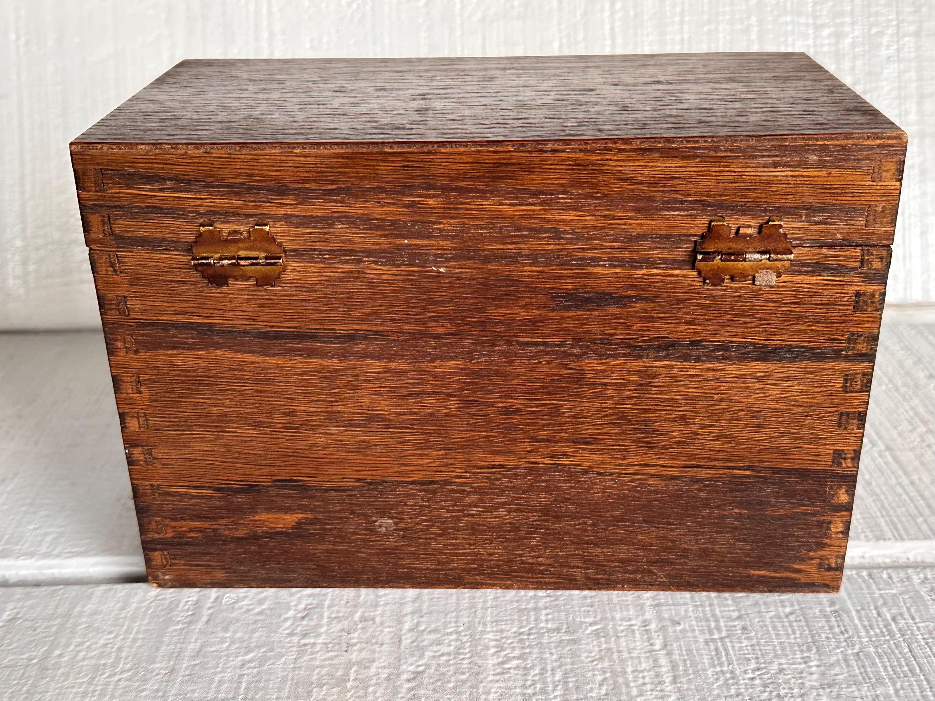 Vintage 1960s Oak Veneer Dovetail Recipe Box by Harry C. Hedberg