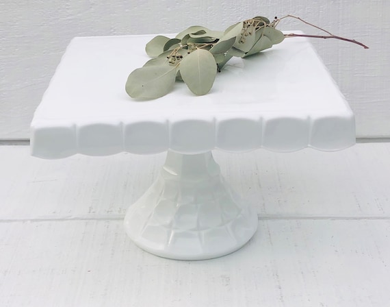 【戸棚 さま】vintage *❀ ミルクガラス cake plate ❀ Vintage Cake Stand White Milk Glass Cake Plate Pitman