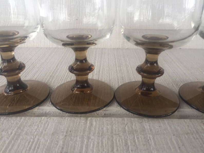 vintage 1980 wine glass