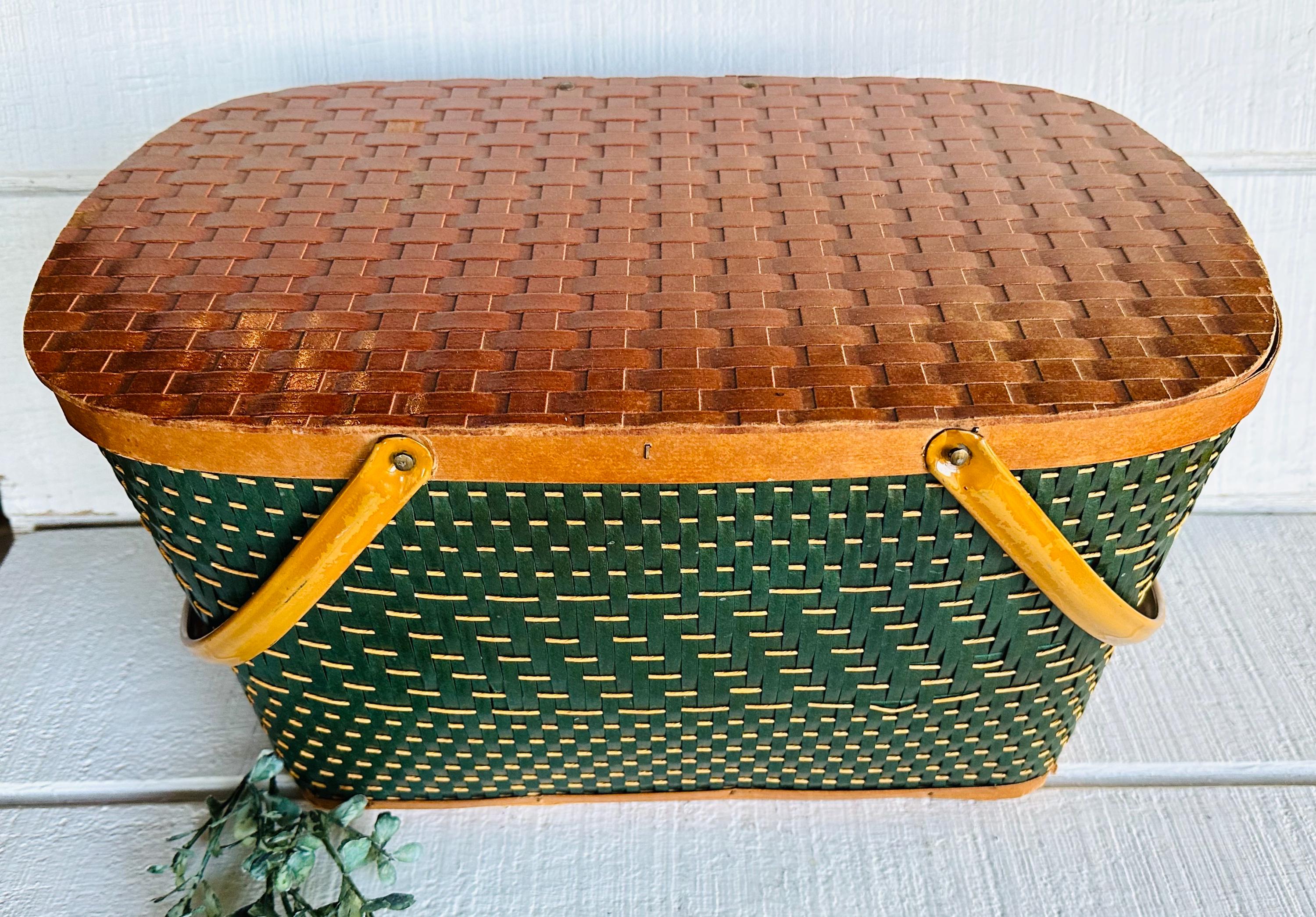Vintage Hawkeye Picnic Basket: Green Wicker Weave, Retro
