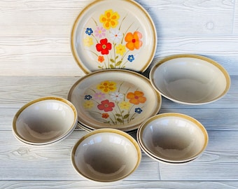 International China Linda Country living Stoneware Dinner plate cereal bowls Japan dinnerware floral 1970s 80s stoneware dishes replacements