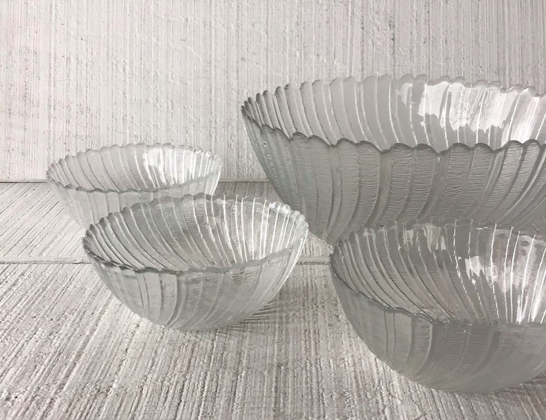 6 pc Vintage Arcoroc Seabreeze Salad Bowl Set Clear Swirl Scalloped Dishes JG Durand FRANCE Seabreeze crystal Salad Bowl set replacements