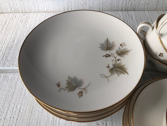 1960s Noritake Fantasia #7532 Ivory China Salad Plate Gold Trim