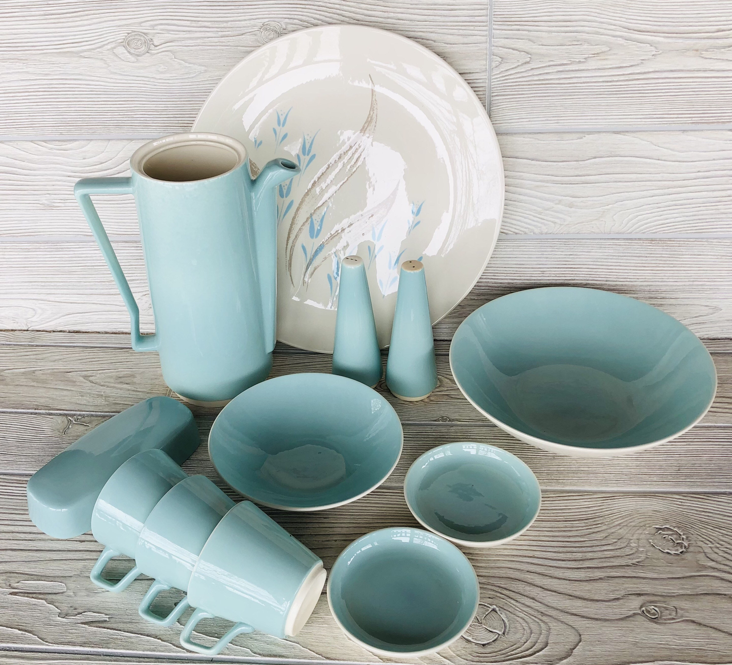 Homer Laughlin Orbit Vista Blue Dinnerware 1960s Coupe Chop