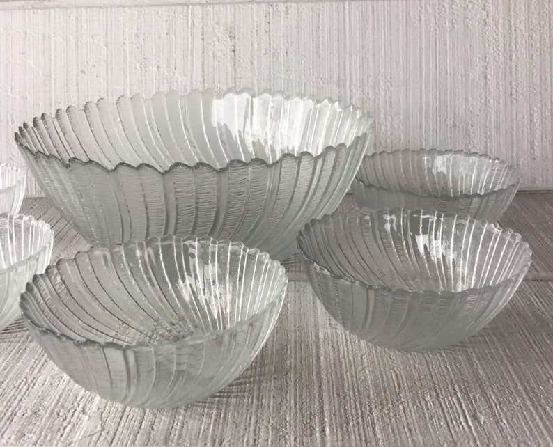 6 pc Vintage Arcoroc Seabreeze Salad Bowl Set Clear Swirl Scalloped Dishes JG Durand FRANCE Seabreeze crystal Salad Bowl set replacements