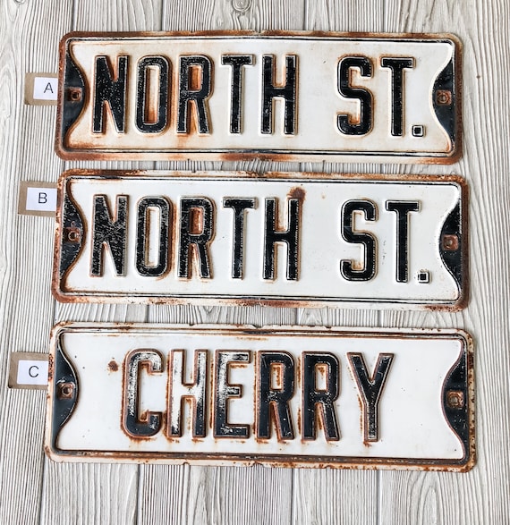 アメリカ　標識　アンティーク Authentic Vintage 18x6 Old Metal Street White Black Sign Antique