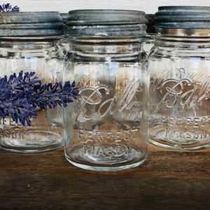 Vintage PINT Ball Jar w/ zinc lid Rustic clear Canning Jar Rustic Wedding Decor Antique PINT Canning Jar Ball Perfect Mason pantry jars DIY