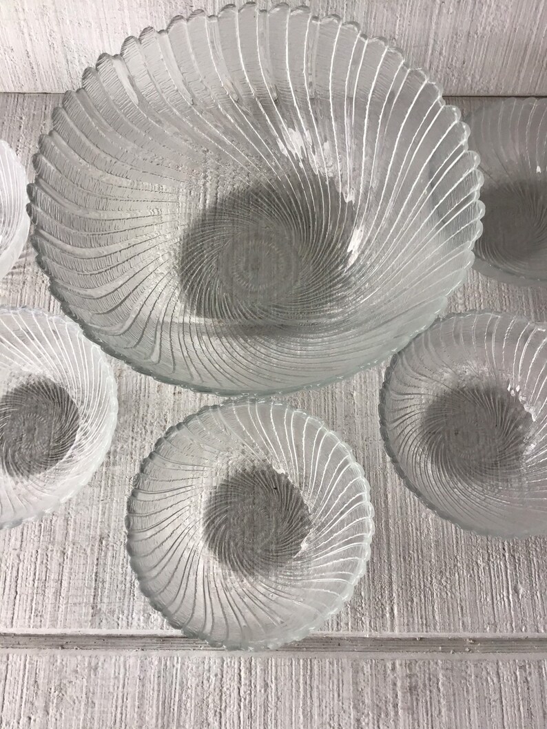 6 pc Vintage Arcoroc Seabreeze Salad Bowl Set Clear Swirl Scalloped Dishes JG Durand FRANCE Seabreeze crystal Salad Bowl set replacements