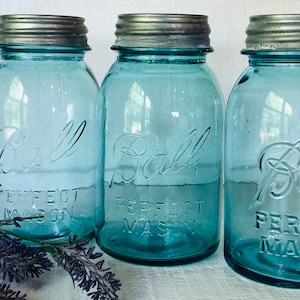 Vintage Ball Jar Blue, Rustic Canning Jar with Zinc Lid, Rustic Wedding Decor, Antique Quart Canning Jars Ball Perfect Mason, Depression