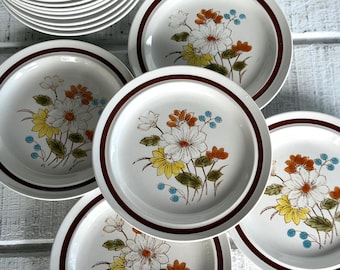 Service for 8 Noritake Traviata Dinnerware Set 40 Piece Fine China