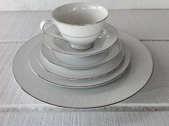 【アシモクラフツ】 A poy tray PAG saucer 120 皿 Amazon.com: China Storage Container for Saucer, Bowls, and