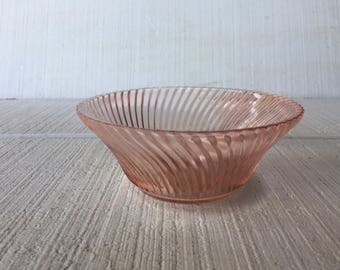 Pink depression Federal Glass Diana swirled pink 5 inch cereal bowl, vintage pink depression glass bowl, vintage pink glass bowl Ribbed pink