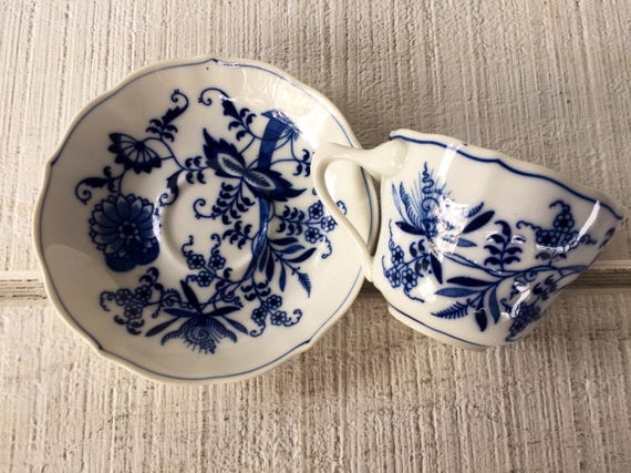 Vintage Blue Danube Japan Blue Onion Pattern Cups and Saucers