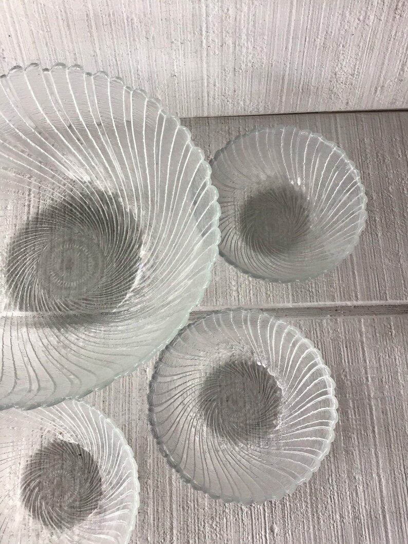 6 pc Vintage Arcoroc Seabreeze Salad Bowl Set Clear Swirl Scalloped Dishes JG Durand FRANCE Seabreeze crystal Salad Bowl set replacements