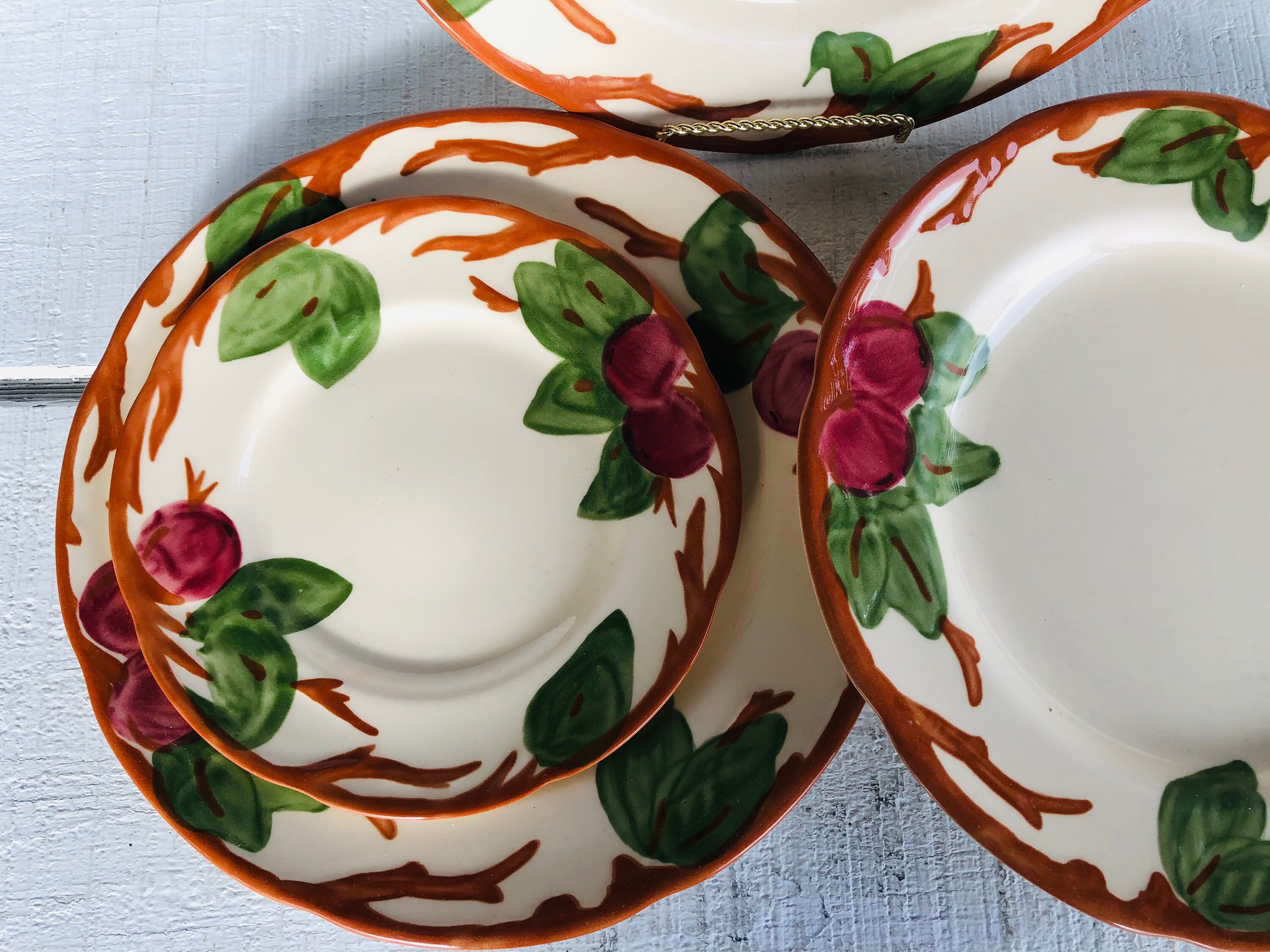 Franciscan apple dinner plates hotsell