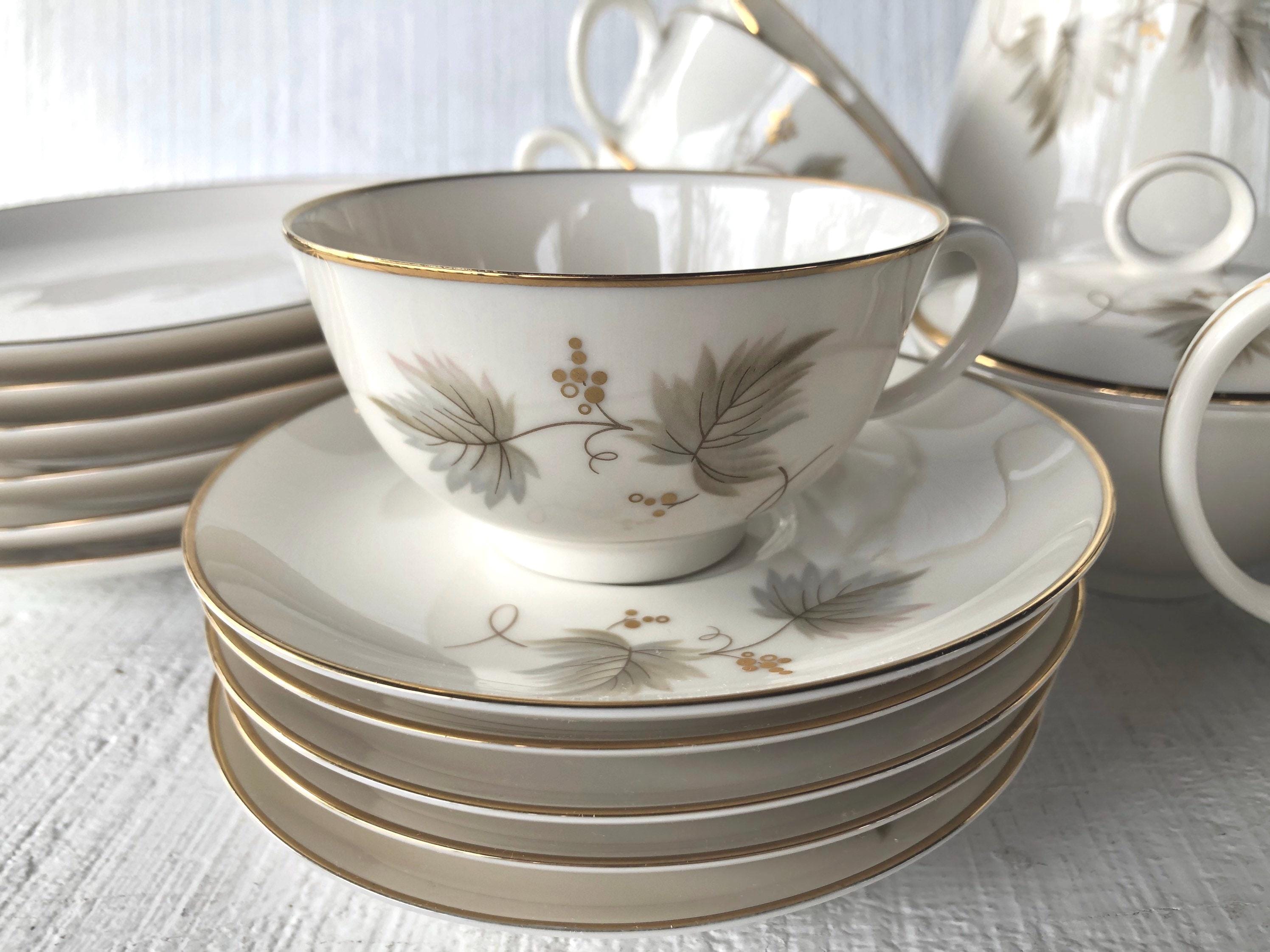 1960s Noritake Fantasia #7532 Ivory China Salad Plate Gold Trim