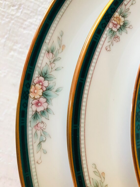 5 Pc Noritake LANDON 1990s China 2 Dinner Plates 2 Salad Plates 1
