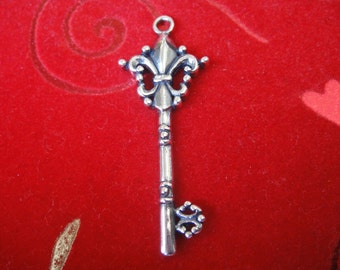 925 sterling silver oxidized fleur de lis key charm, pendant, fleur de lis, fleur de lis key, silver key pendant, silver key, large key