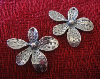 Breloque orchidée oxydée en argent sterling 925 1 pièce, fleur d'orchidée, orchidée en argent, grande fleur en argent sterling, fleur en argent, breloque nature