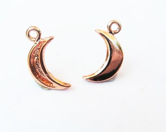 2 Stück Vermeil, 18 Karat ROSE Gold über 925 Sterling Silber Mond Charms, kleine goldene Mond Charms, glänzende Roségold kleine Halbmonde, rosa Mond Charm