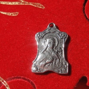 925 sterling silver oxidized Virgin Mary Medal, pendant with Virgin Mary. dog tag, virgin Mary, sterling silver rosary charm, silver rosary