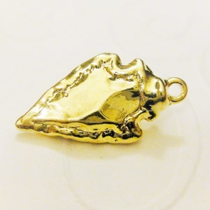 Vermeil, 18k Gold über 925 Sterlingsilber Pfeil Anhänger, glänzend vergoldeter Pfeil Charm, Pfeil, Silberpfeil, Pfeilspitze, Goldpfeil