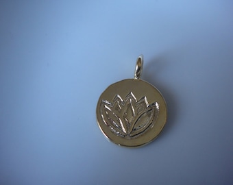 Vermeil,18k gold plated 925 sterling silver lotus flower charm, vermeil lotus flower charm, pendant 1 pc. ,shiny gold lotus charm, lotus