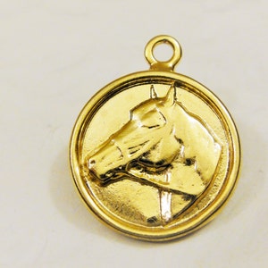 18k gold plated 925 sterling silver pendant with a head of horse, vermeil  pendant with a head of horse, 1 pc., shiny gold, horse head charm