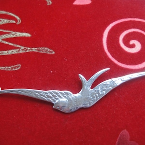 925 Sterling Silber oxidierter großer fliegender Vogel Anhänger oder Verbinder, Silber Spatz Vogel, Silber Vogel, Vogel, Sterling Silber großer Vogel Anhänger,