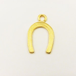 Vermeil 18k gold over 925 sterling silver horseshoe lucky charm, horse shoe pendant, gold horse shoe, Matte gold horse shoe, horse shoe