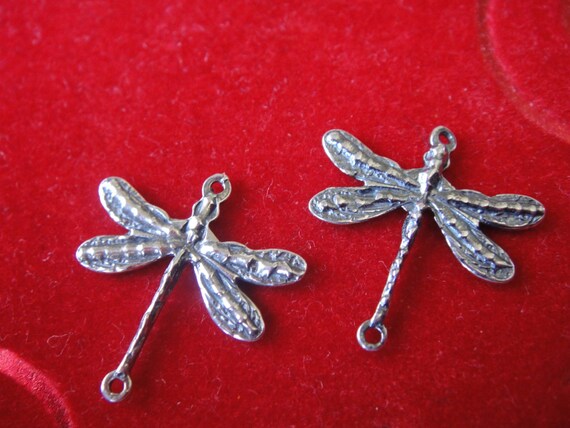 2 SORAT7282 Jewelry Finding Oxidized Silver Dragonfly Disc 