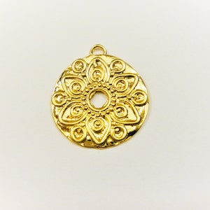 Vermeil, 18k gold over 925 sterling silver  flower charm, pendant 1 pc., shiny gold flower charm, vermeil flower, vermeil flower charm